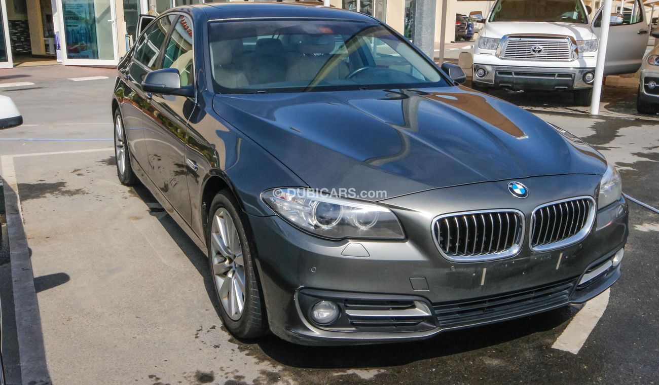 BMW 520i i