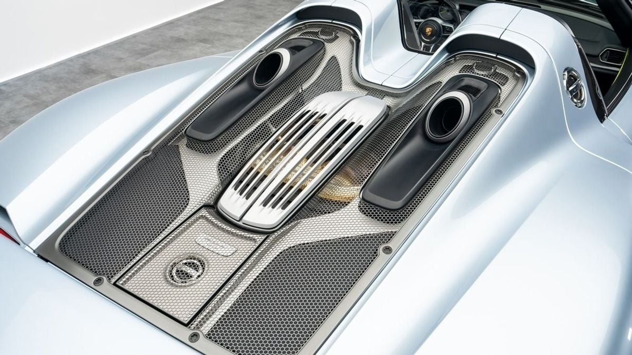 Porsche 918 Spyder - 2015 - GCC Specs