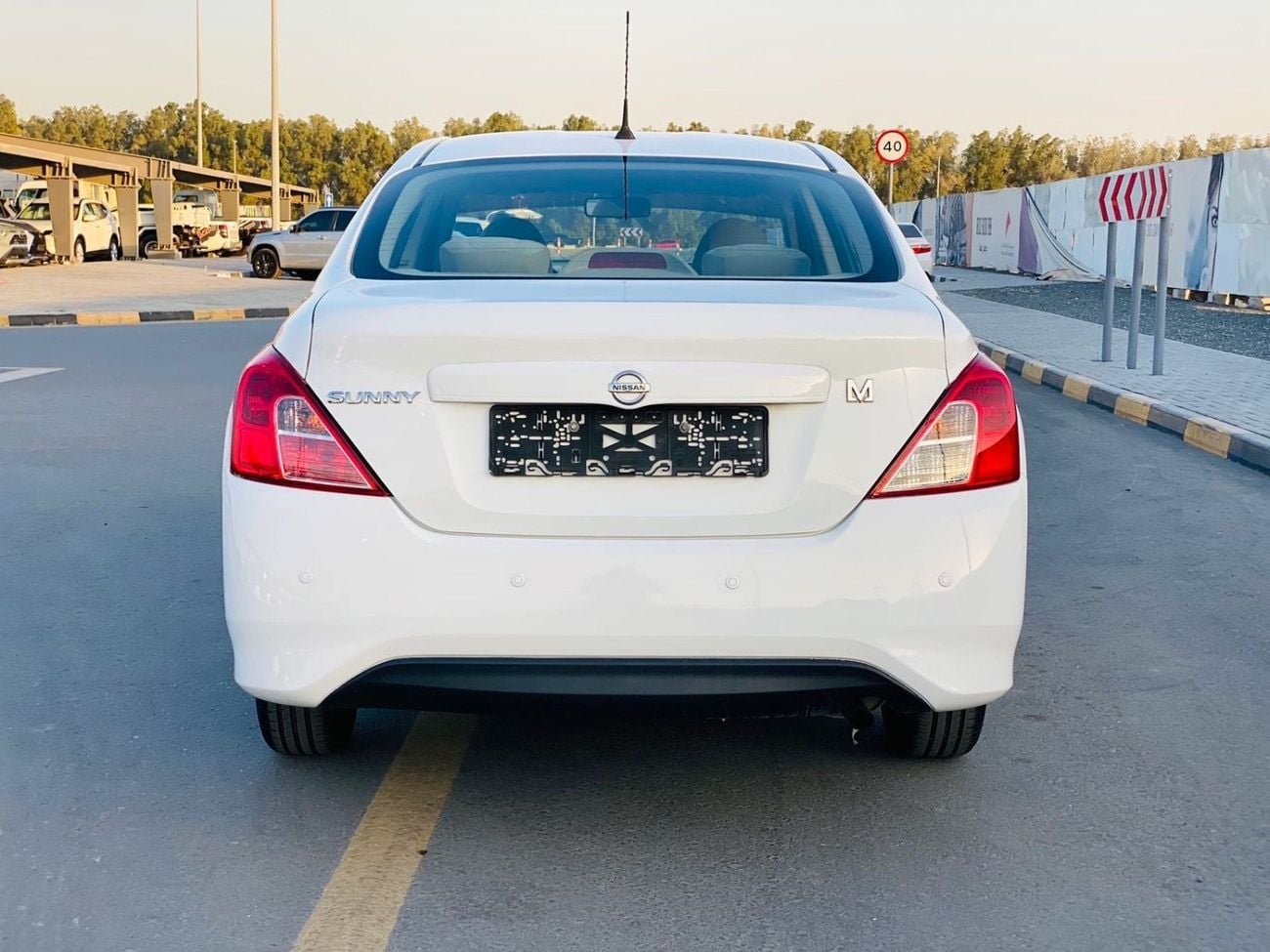 Nissan Sunny SV