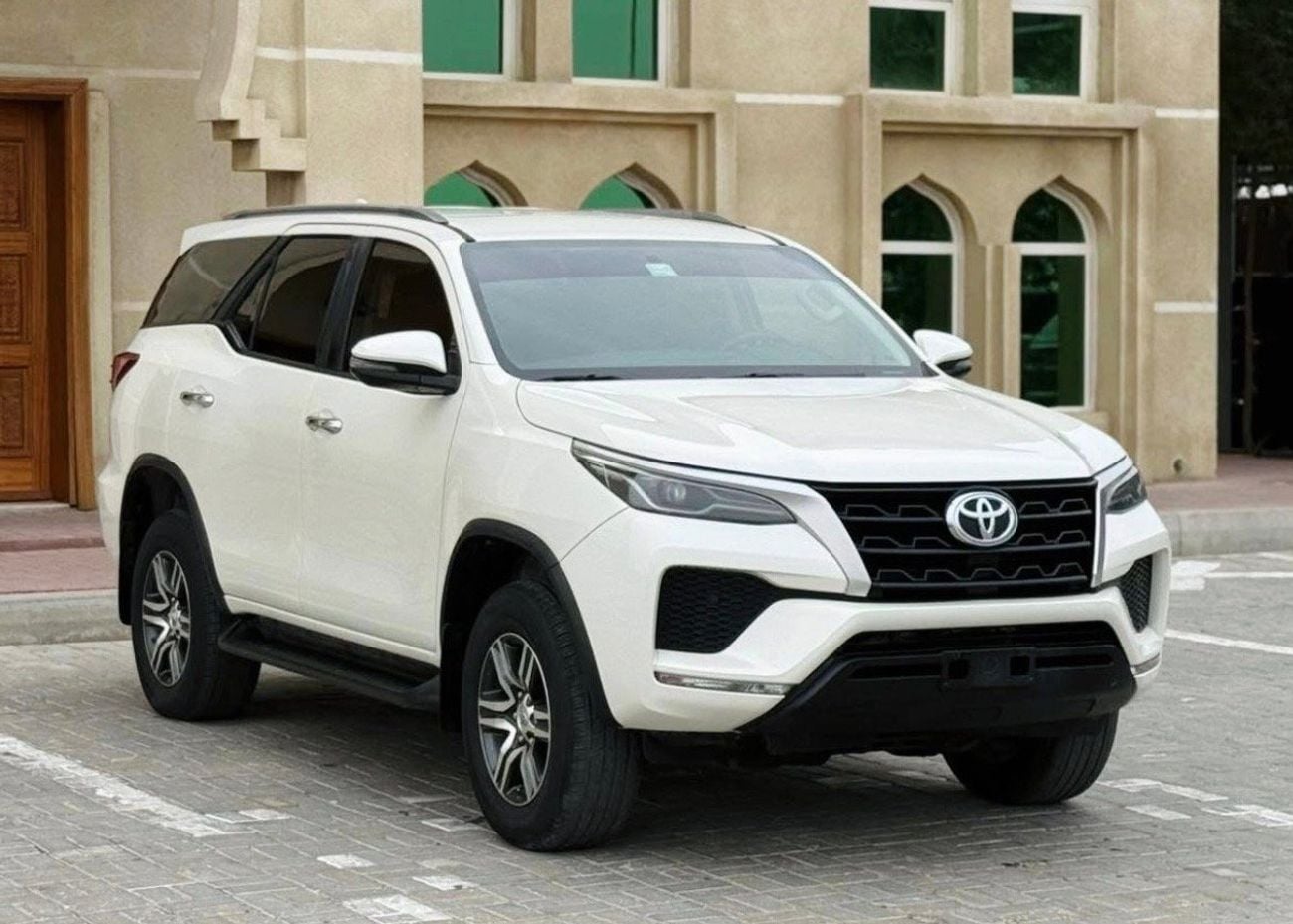 Toyota Fortuner 2022 Model V4 2.7L Engine Full Option Very Clean And Perfect Condition