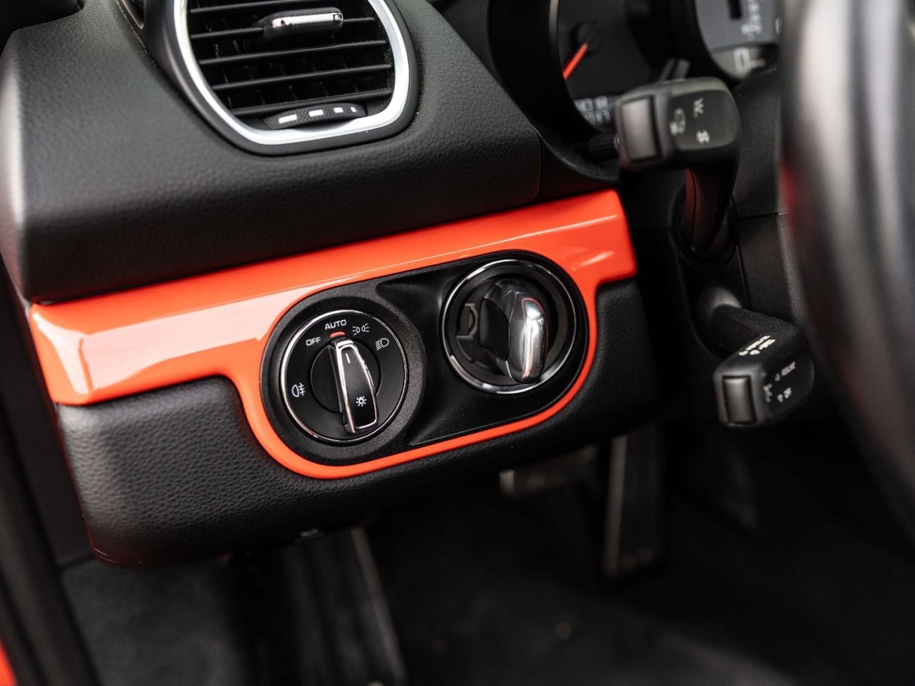 Porsche 718 Boxster S 2.5L A/T