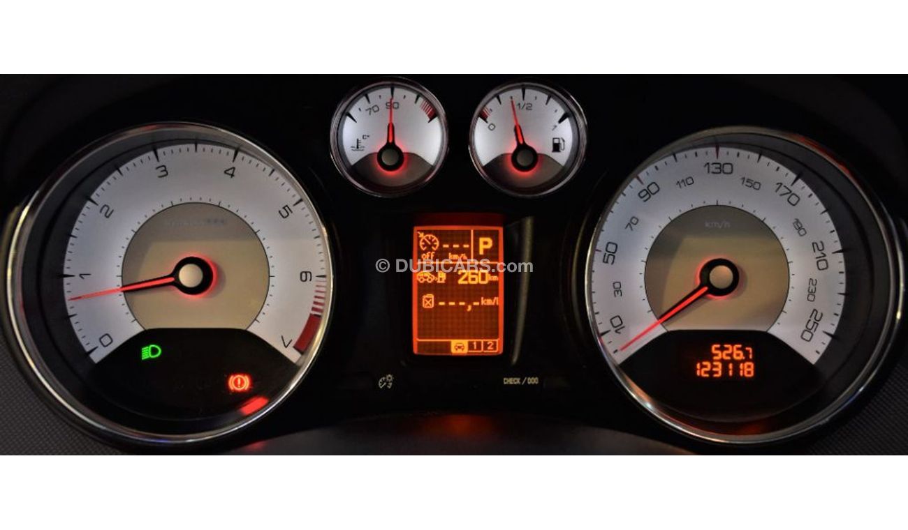 بيجو 308 EXECELLENT DEAL for this Peugeot 308 TURBO Sportium 2014 Model!! in Silver Color! GCC Specs