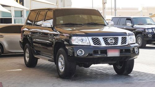 نيسان باترول سفاري M/T