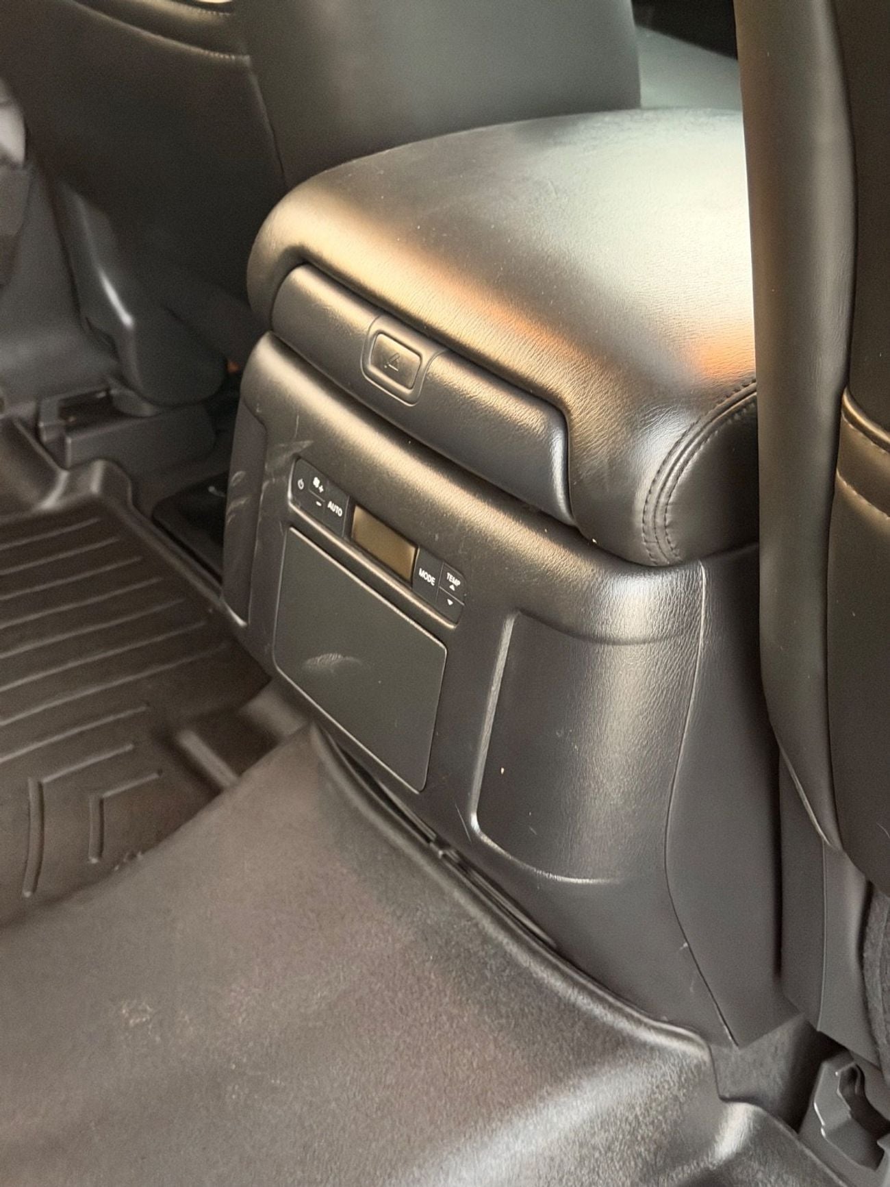 Nissan Armada SL Full option 5.6L