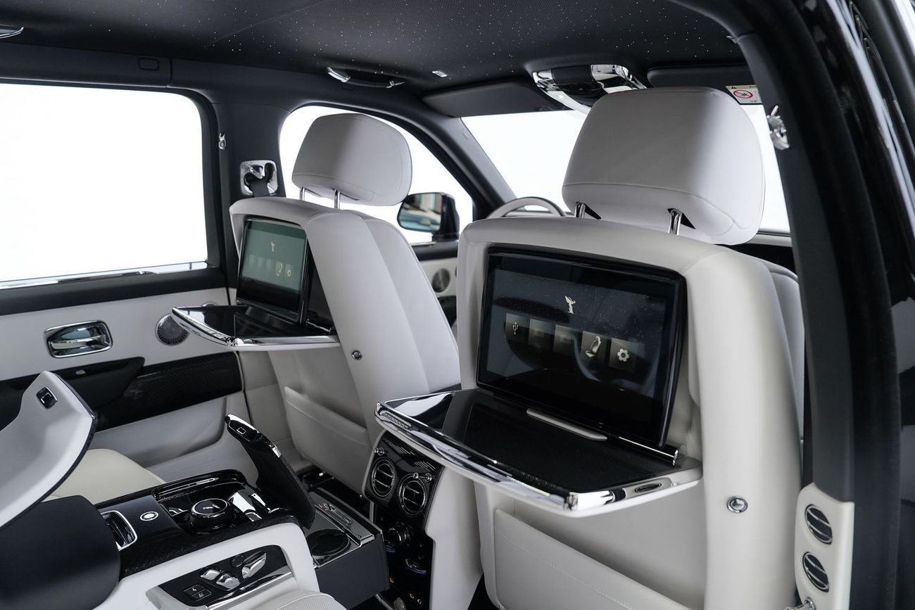 Rolls-Royce Cullinan Rolls Royce Cullinan Black Badge Series 2