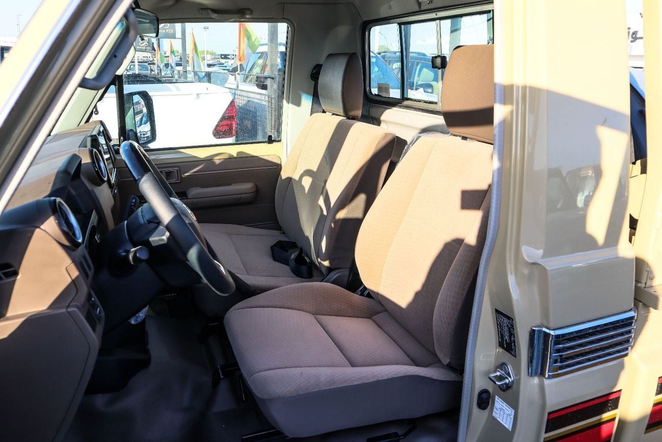 تويوتا لاند كروزر بيك آب  TOYOTA LAND CRUISER SINGLE CAB 4.0L 2025 MODEL M/T