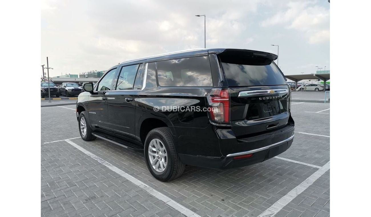 Chevrolet Suburban Chevrolet LT Suburban - 2023- Black