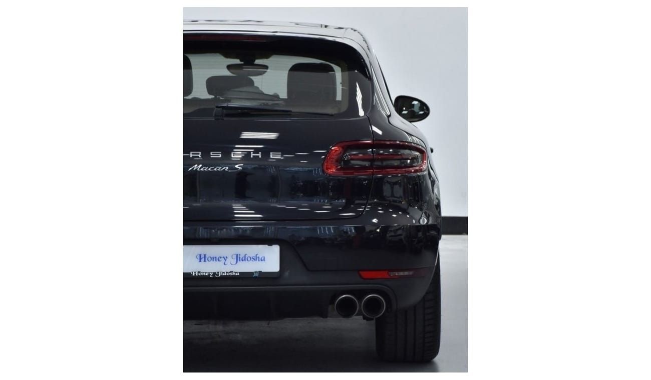بورش ماكان EXCELLENT DEAL for our Porsche Macan S ( 2015 Model ) in Black Color GCC Specs