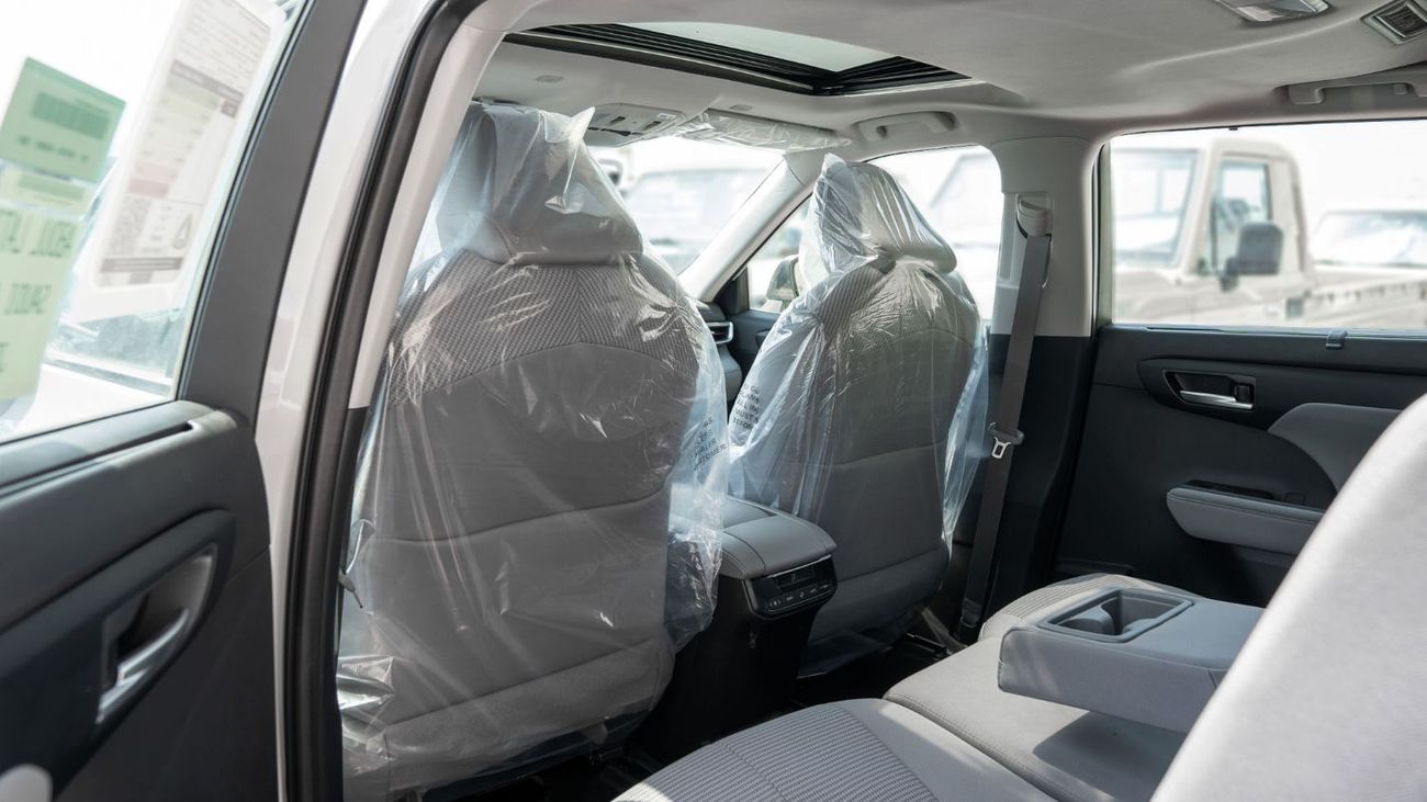 Toyota Highlander 2026 Toyota Highlander GLE 2.5L AT Hybrid (White)