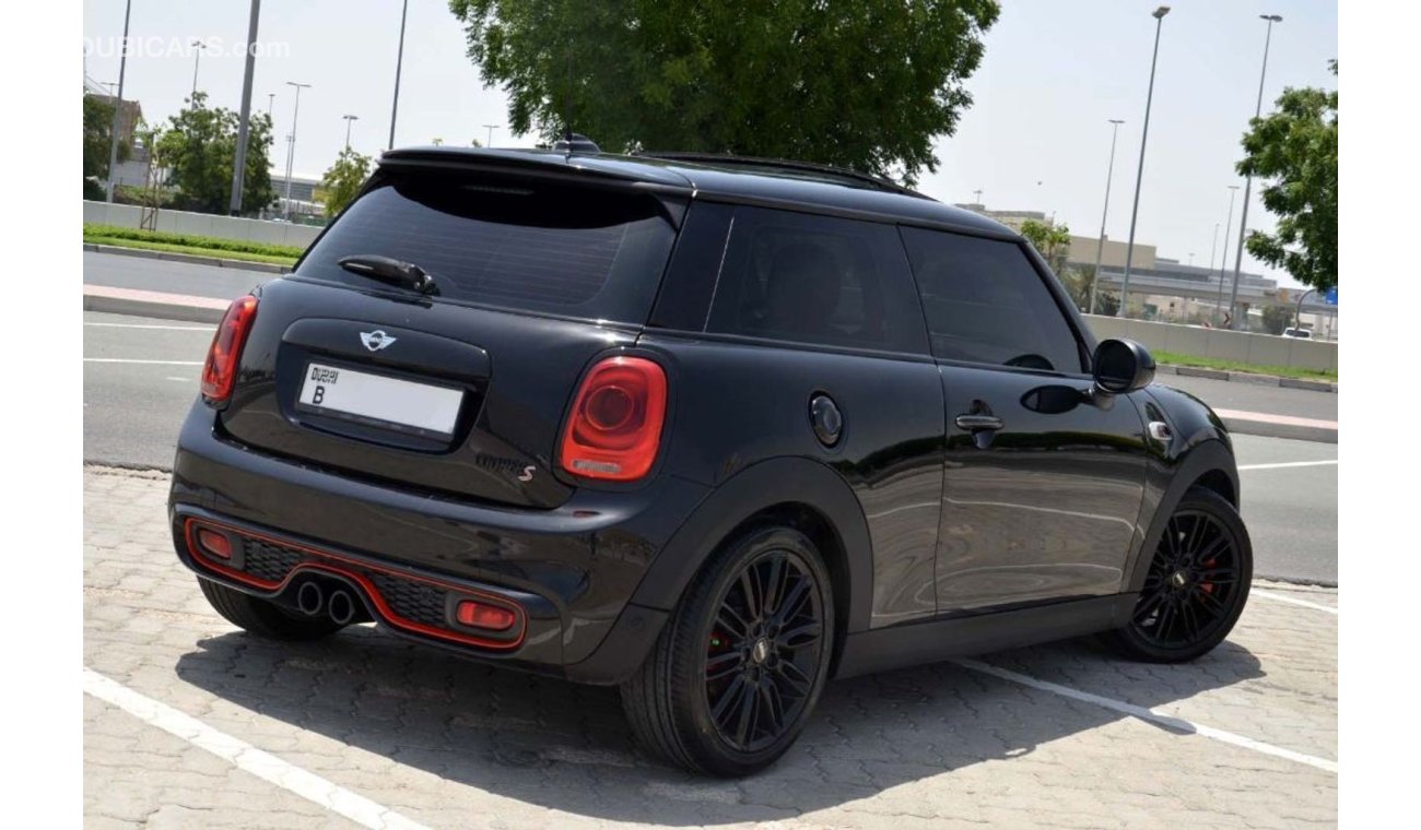 Mini Cooper S (JCW) Full Option in Perfect Condition