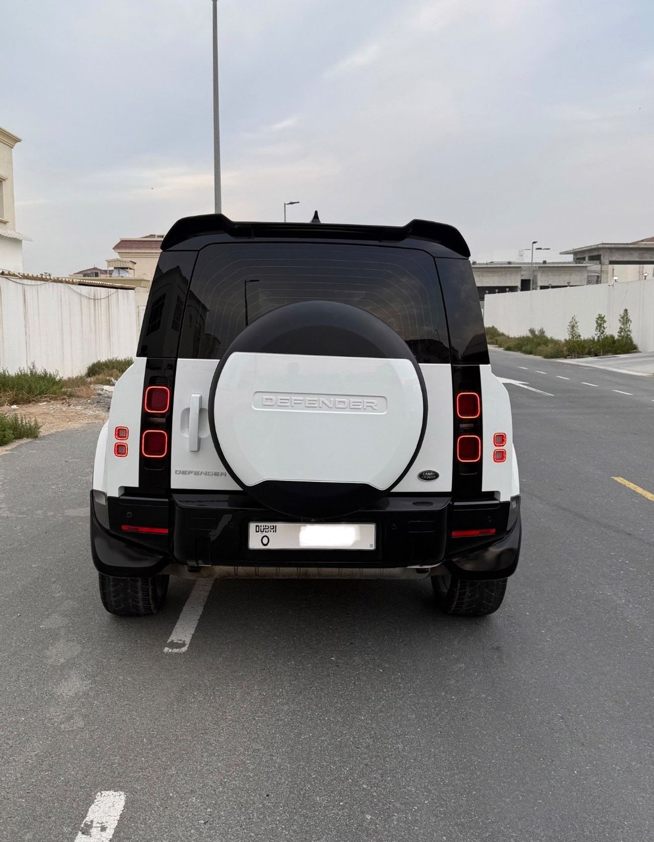 Land Rover Defender 90 SE P300 2.0L