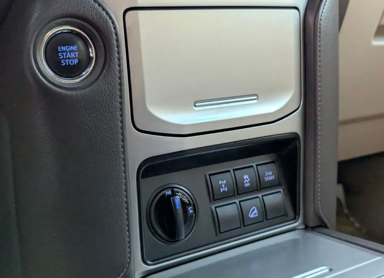 تويوتا برادو 2021 MODEL VXR ADVENTURE First Edition V6 4.0L ENGINE FULL OPTION CLEAN CONDITION