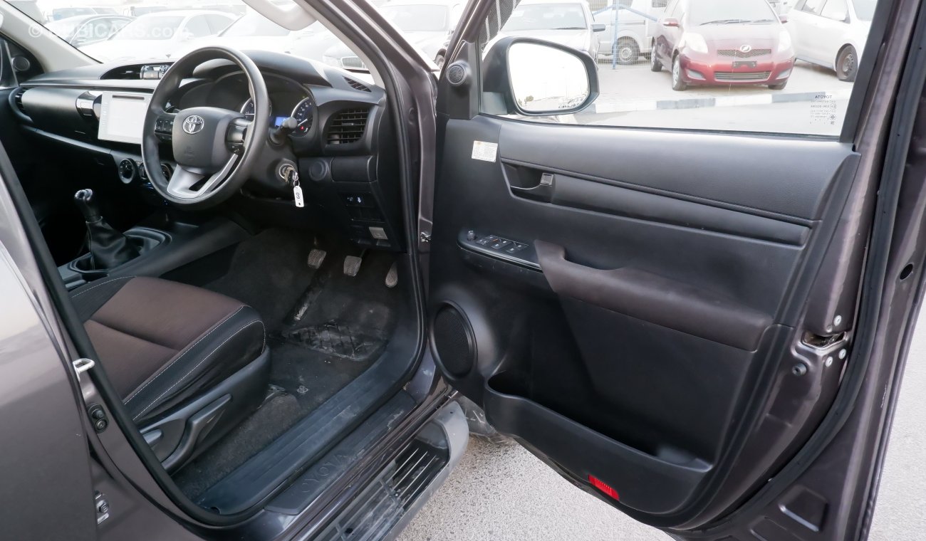 Toyota Hilux DIESEL 2.8L manual gear RIGHT HAND DRIVE (EXPORT ONLY)