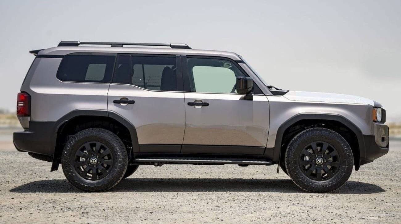 تويوتا برادو GXL 1ST EDITION TOYOTA PRADO 250 2.4P AT FIRST EDITION MY2025 – SAND & GREY ROOF