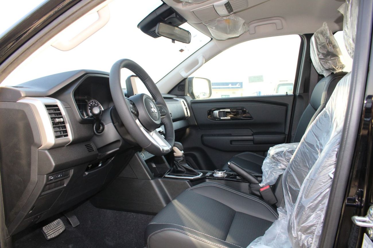 Mitsubishi L200 MITSUBISHI L200 2.4L DIESEL DOUBLE CABIN 4 X 4 SPORTERO AUTO