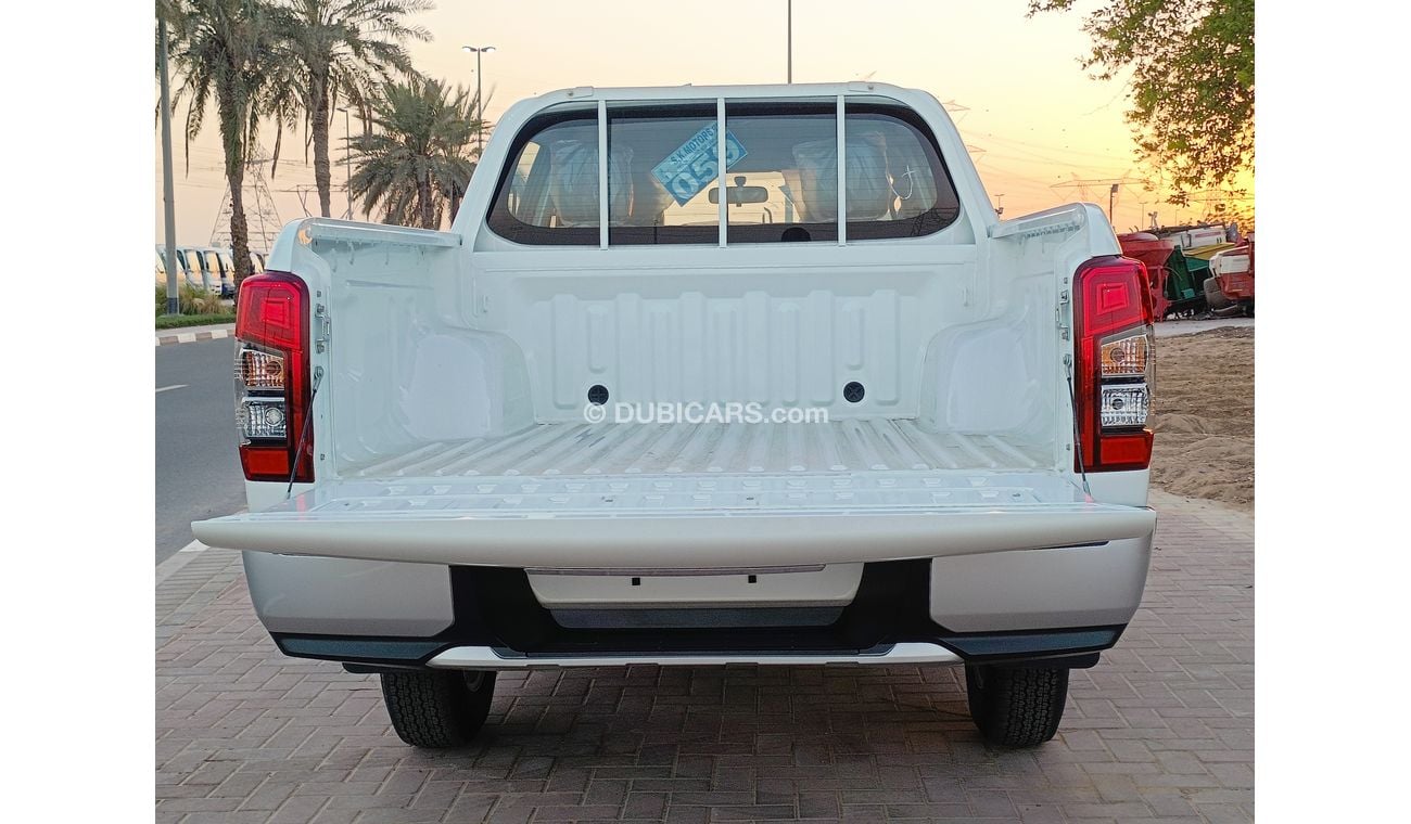 ميتسوبيشي L200 GLX, 2.4L Diesel /  M/T / 4WD / CD Player / A/C (LOT # 00776)