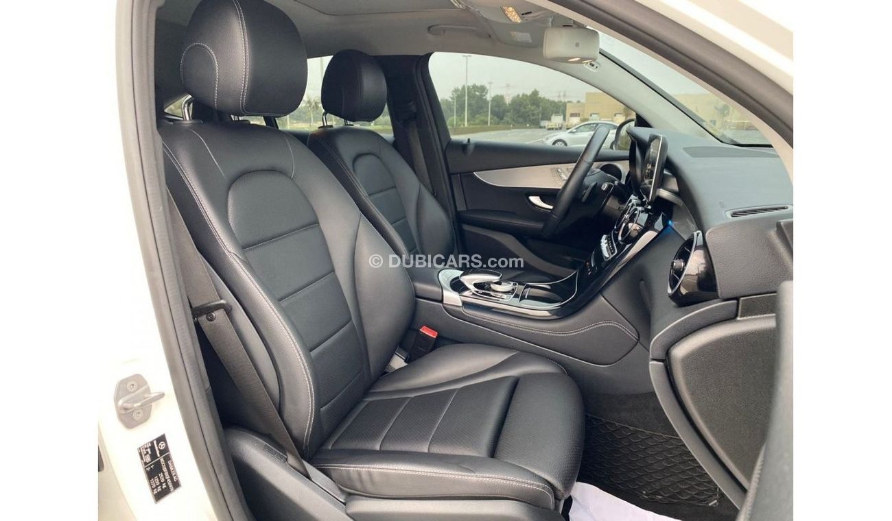 مرسيدس بنز GLC 220 d ميرسيدس GLC D 2018 مواصفات يابانية بحالة ممتازة