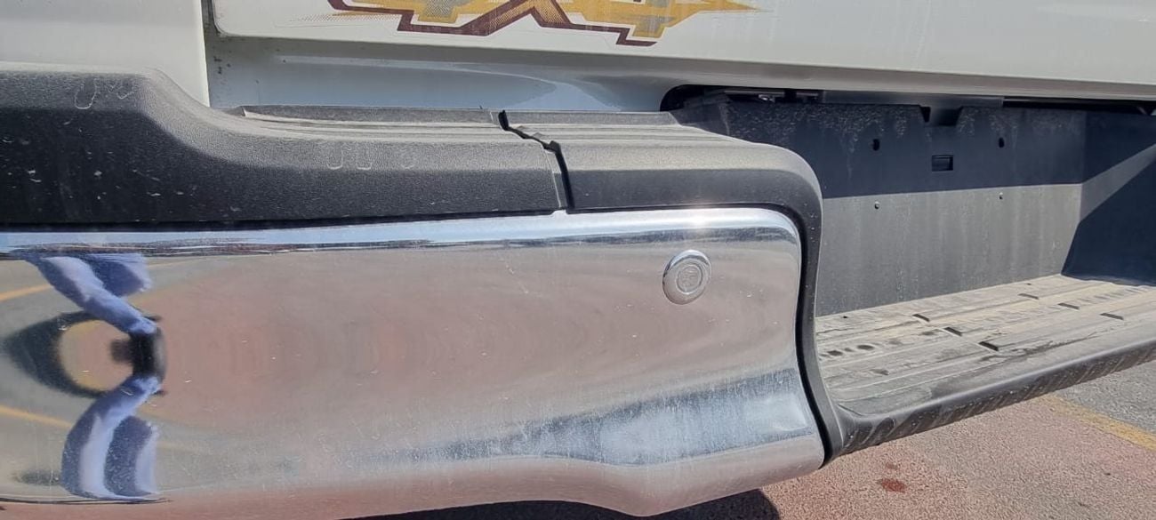تويوتا هيلوكس SGLX TOYOTA HILUX 2.4L DIESEL DOUBLE CABIN 4X4 FULL OPTION MY 2025