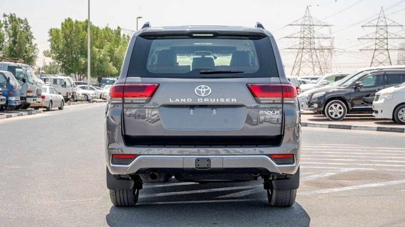 Toyota Land Cruiser Toyota LC300 3.3L VXR diesel 2025 V6
