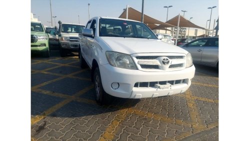 Toyota Hilux DC 4WD 2.4L DIESEL MANUAL TRANSMISSION