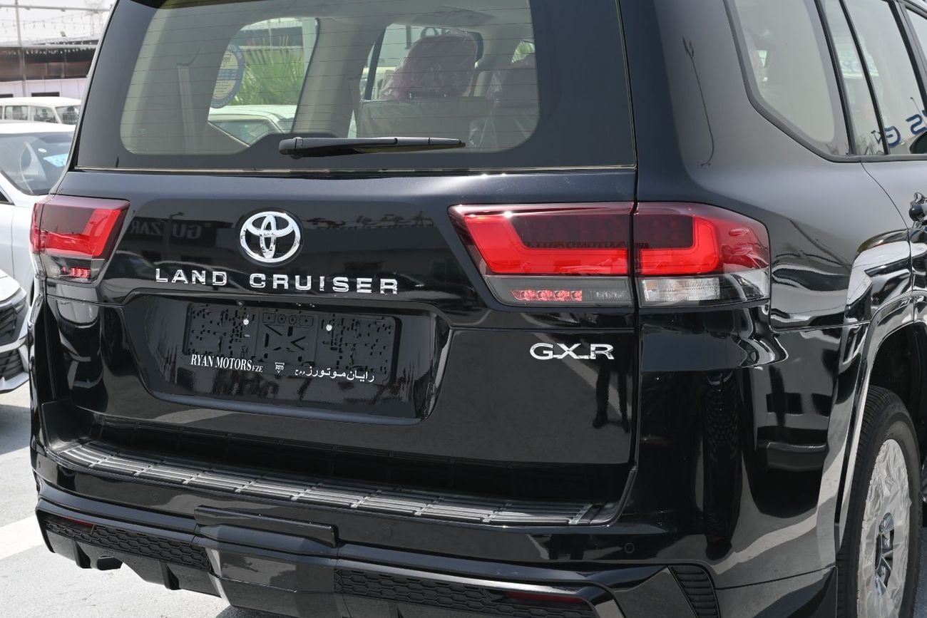 تويوتا لاند كروزر GXR Toyota Land Cruiser GX-R 4.0L V6 Petrol Model 2026