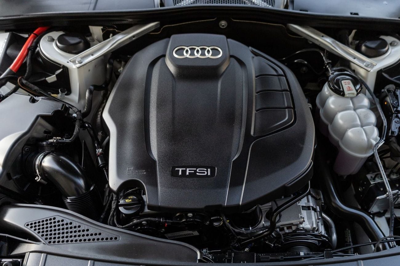 Audi A4 35 TFSI S-LINE Audi A4 40TFSI S-Line 2024 GCC | Agency Warranty | Service Contract