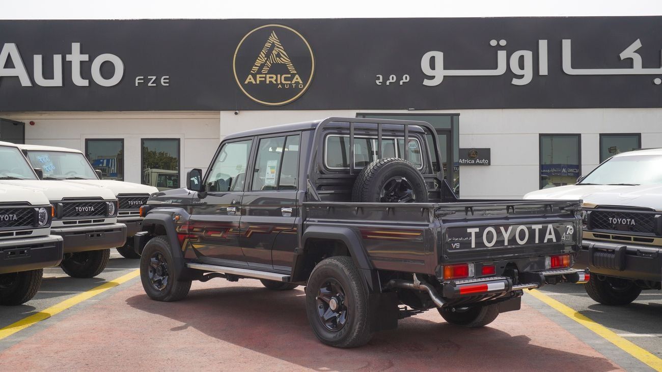 تويوتا لاند كروزر بيك آب  4.0L V6 Double Cabin A/T
