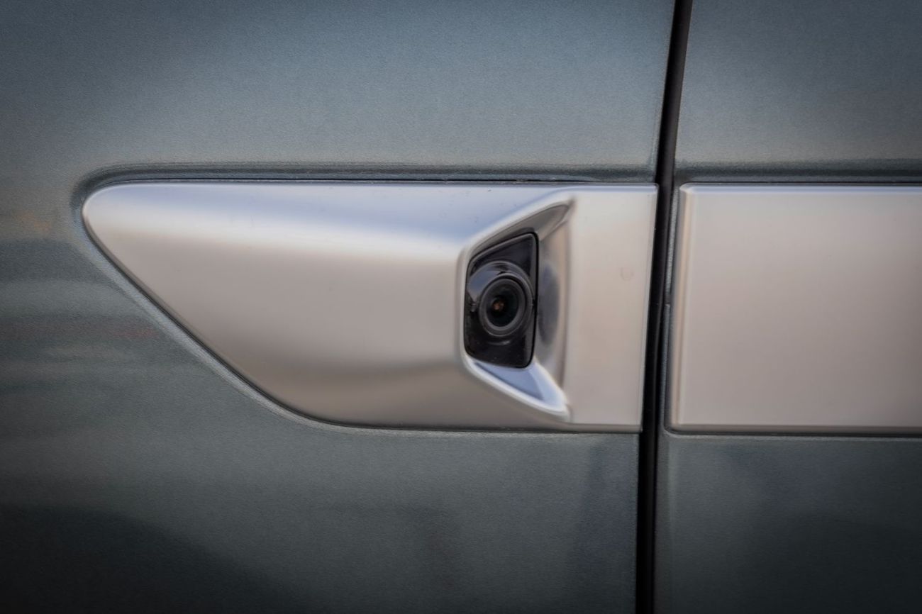 بي واي دي تانغ