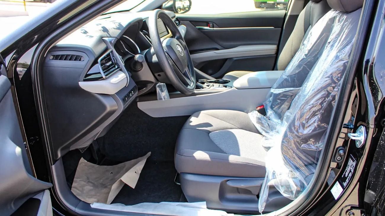 تويوتا كامري LE STD 2.5L (204 HP)