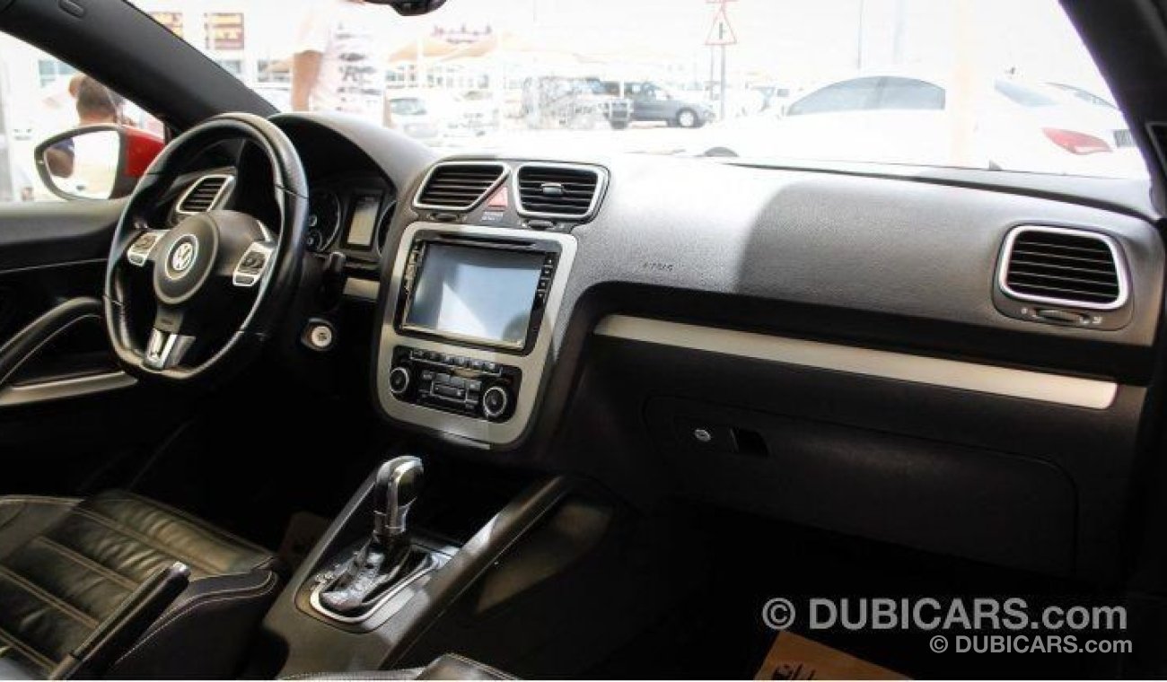 فولكس واجن سيروكو 2012 Full options Panorama DVD camera leather interiors Cruse control