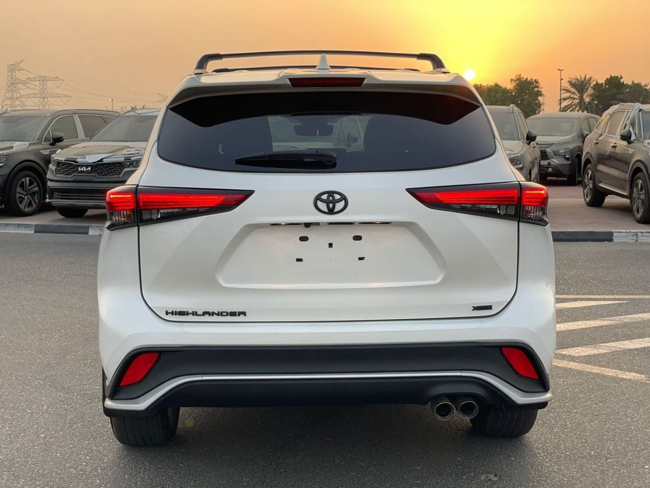 Toyota Highlander 2021 Toyota Highlander XSE 3.5L V6 - 14,500 Mileage