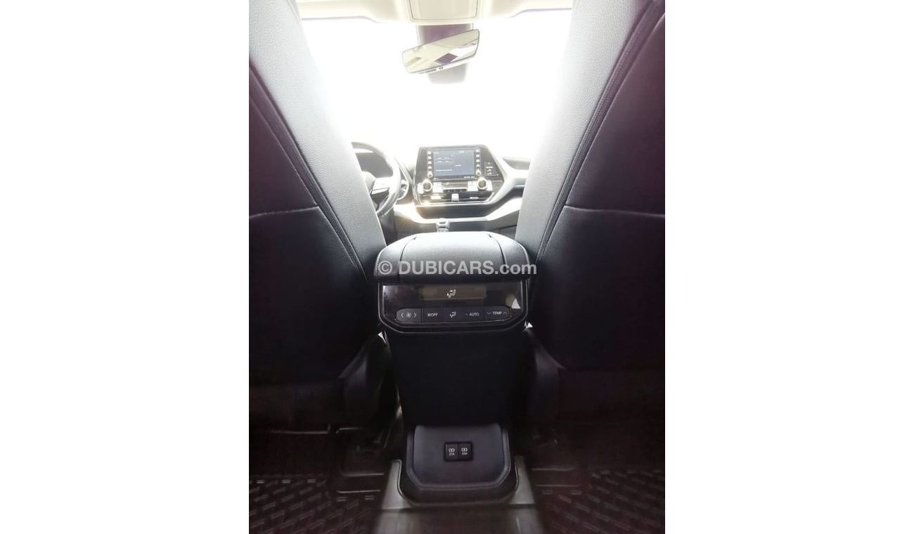 Toyota Highlander Toyota Highlander XLE-2021-White