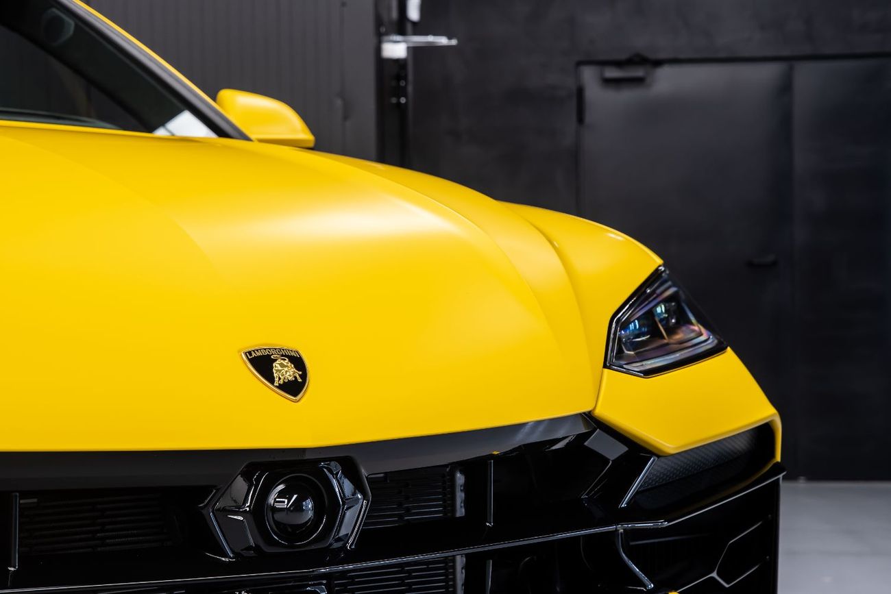 Lamborghini Urus Urus SE + B & W + Panorama + Massage seats + Ambient