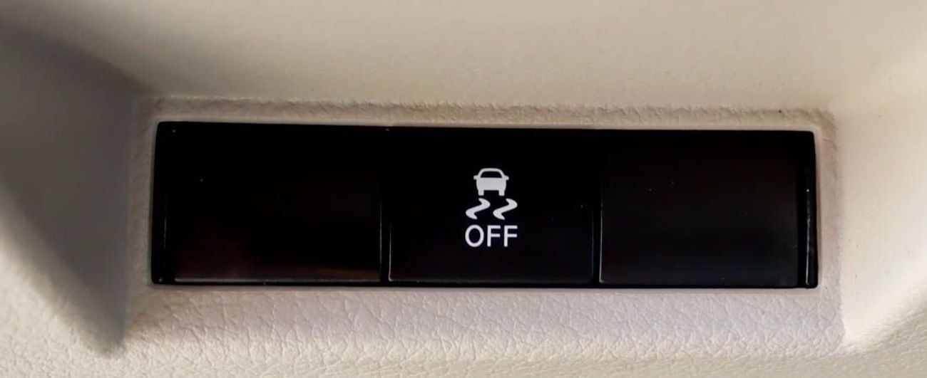 نيسان إكستيرا نيسان إكس-تيرا 2.5 لتر موديل 2021 خليجي | خالية من الحوادث | طلاء أصلي | صيانة الوكالة | 1111 شهرياً