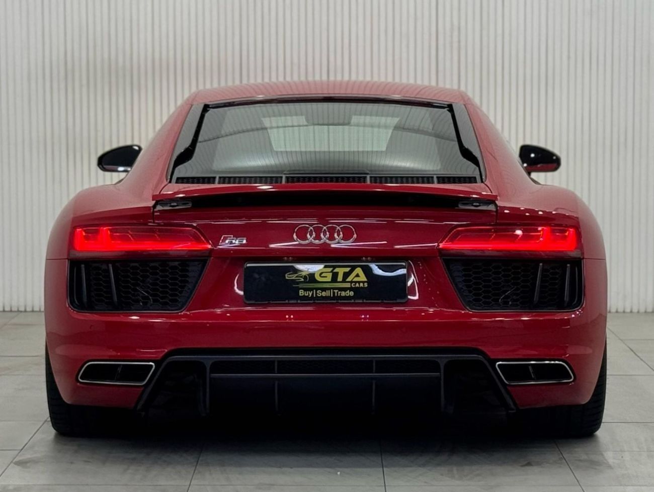 Audi R8 Spyder Std 5.2L 2018 Audi R8 V10, Warranty, Audi Service Package, 1 Of 999, Very Low Kms, GCC