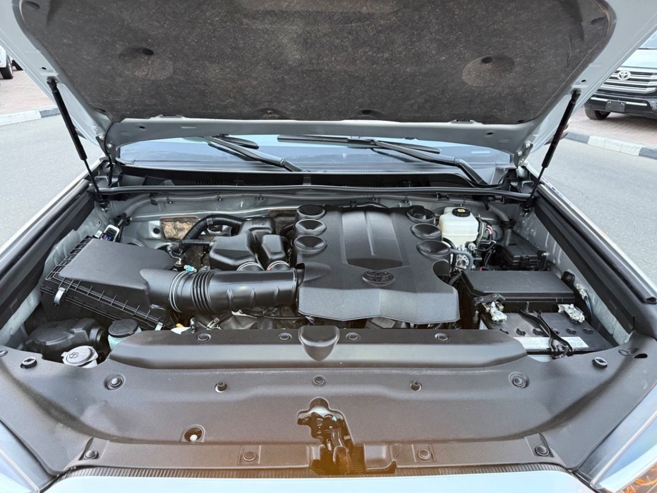 Toyota 4Runner 7 Seat Sunroof 4x4 Full option