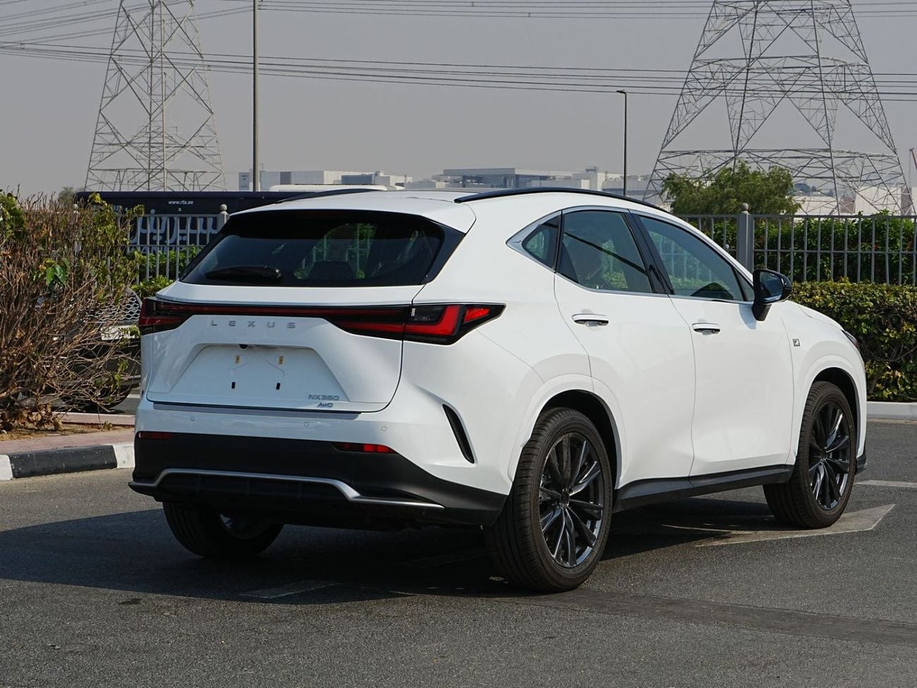 لكزس NX350 F SPORT