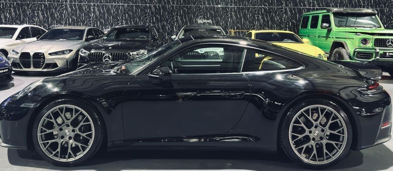 بورش 911 Carrera 3.0L (388 HP) Coupe 2025 Porsche 911, 2 Years Porsche Warranty, Sport Chrono Package, Very L