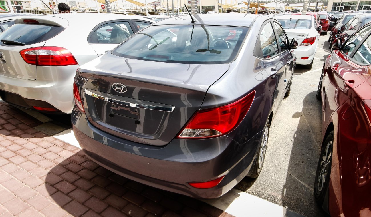 Hyundai Accent