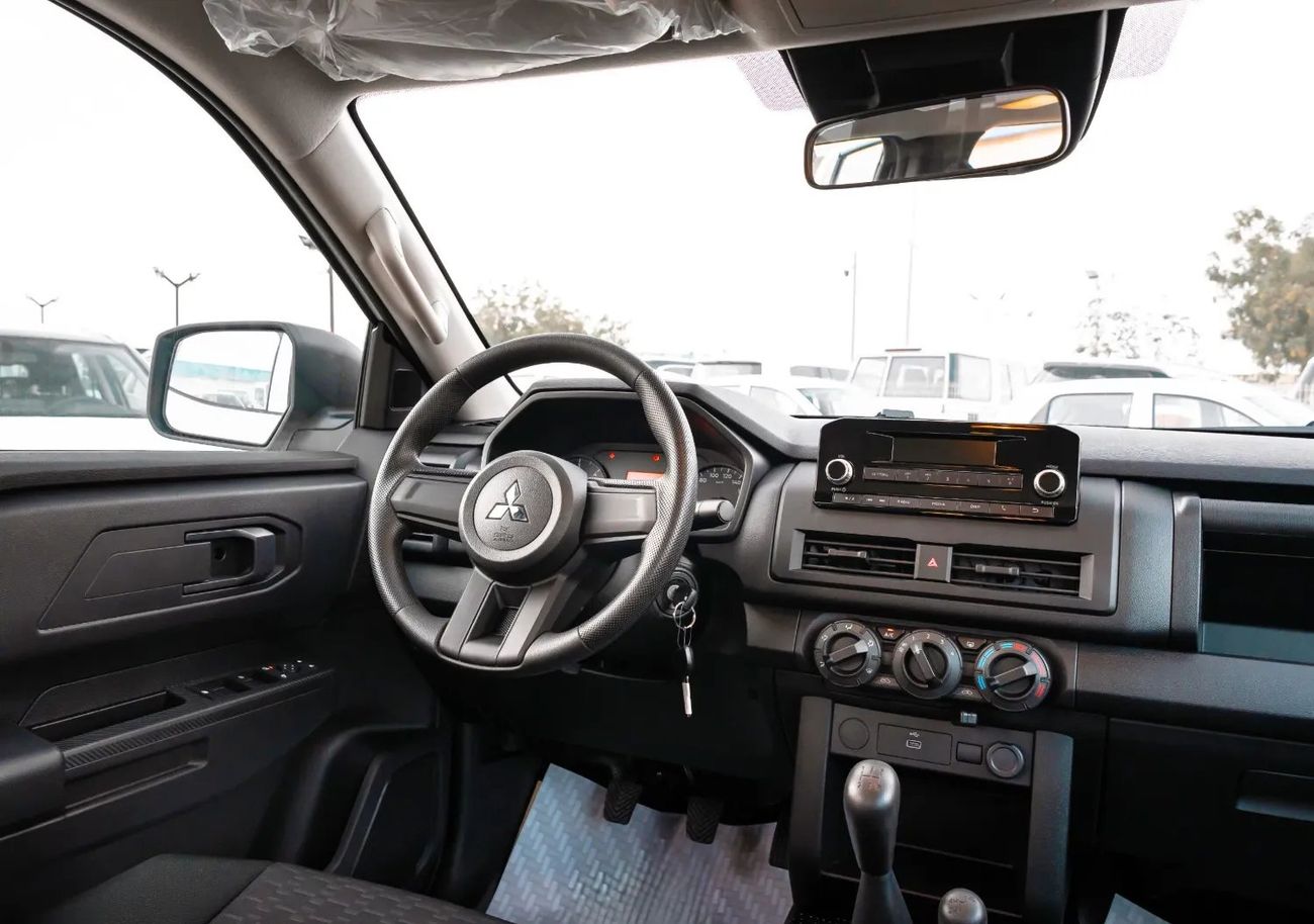 Mitsubishi L200 GL Double Cab Diesel M/T 2.4L 2025