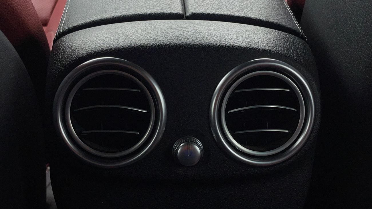 مرسيدس بنز C 200 AMG 2 | بدون دفعة مقدمة | اختبار القيادة في المنزل