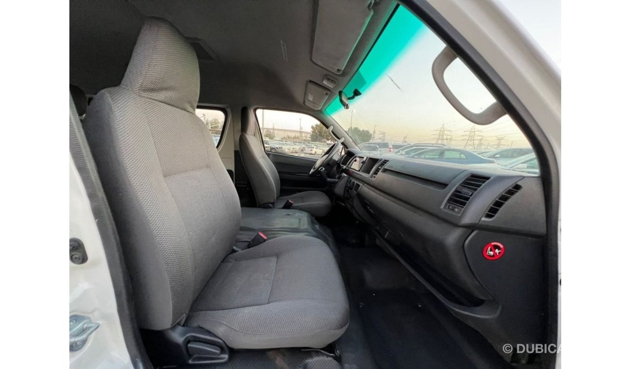 Toyota Hiace 2017 TOYOTA HIACE