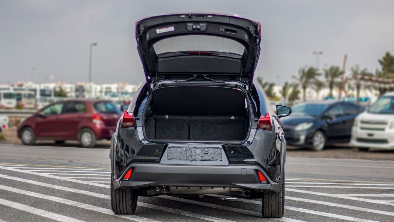 Lexus UX250h STD (NON GCC) LEXUS UX250H | 2-YEAR WARRANTY + SERVICE AVAILABLE | IN-HOUSE FINANCING | 0% DOWNPAYME