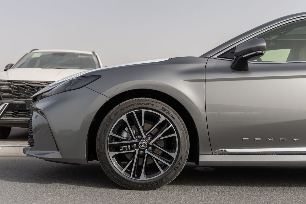 Toyota Camry Toyota Camry LE 2.5 L | Hybrid | Gray | Panoramic Sunroof | Electric Chair | 2026 GCC Specs