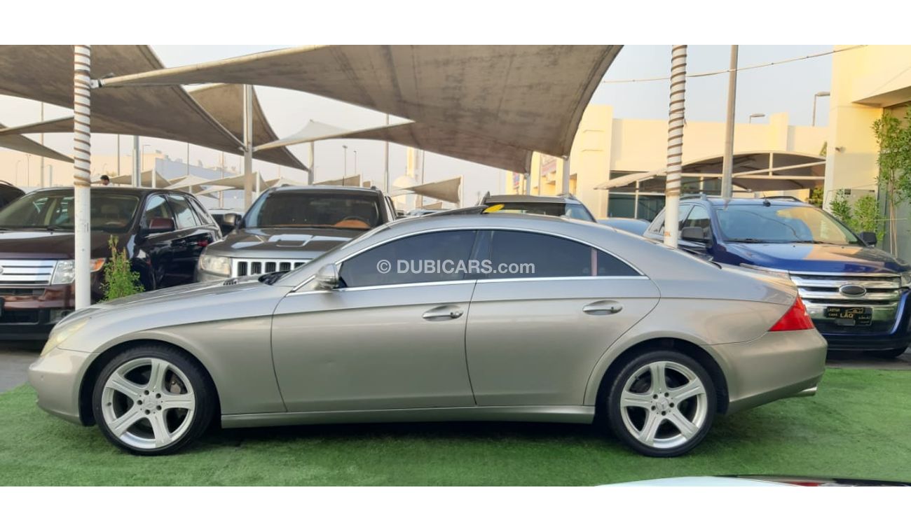 Mercedes-Benz CLS 350 Gulf - number one - manhole - leather - alloy wheels - sensors - cruise control - control - fog ligh