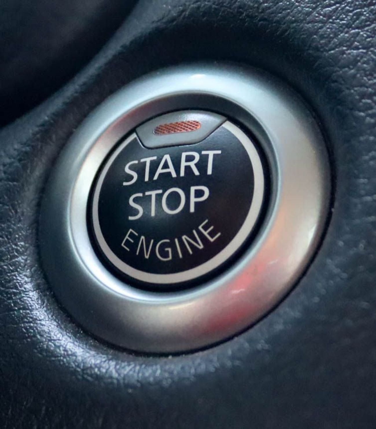 نيسان إكستيرا نيسان إكس-تيرا 2.5 لتر موديل 2021 خليجي | خالية من الحوادث | طلاء أصلي | صيانة الوكالة | 1111 شهرياً