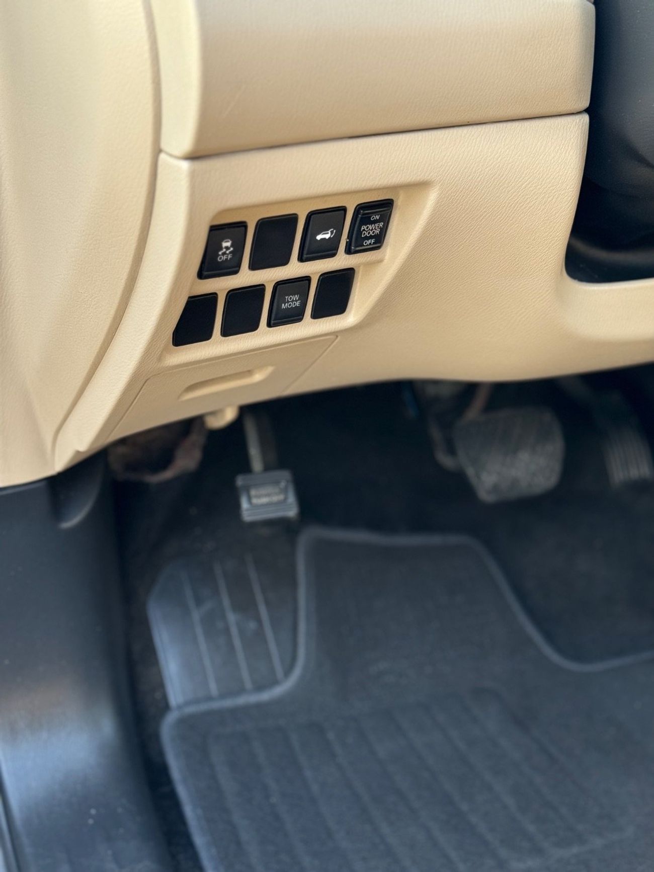 Nissan Pathfinder S 3.5L (260 HP) 4WD