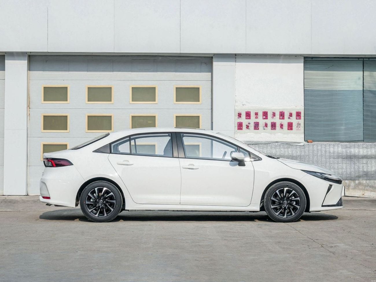 تويوتا كورولا COROLLA 1.8 HYBRID | 0 KM | 2026