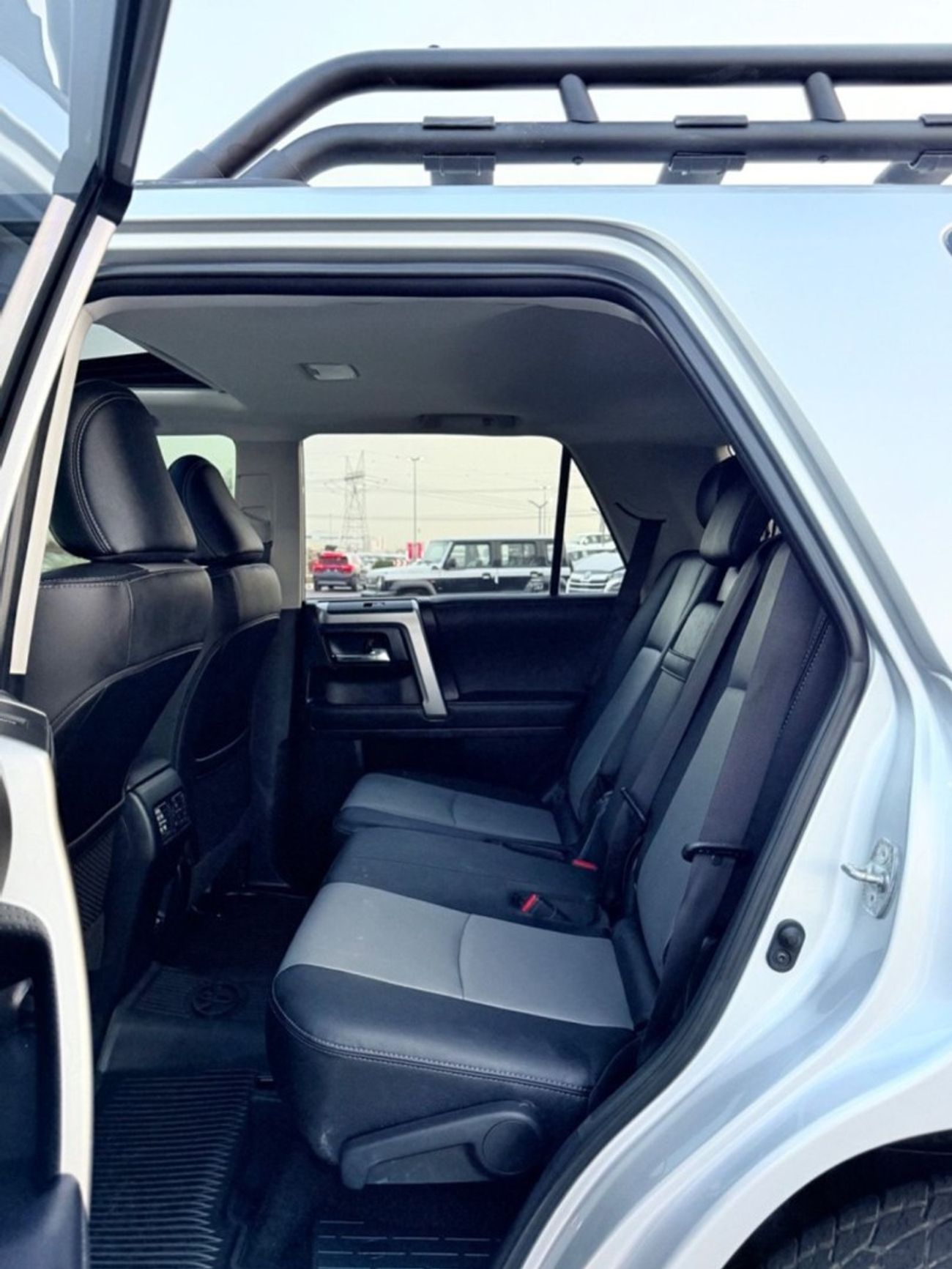 Toyota 4Runner 7 Seat Sunroof 4x4 Full option