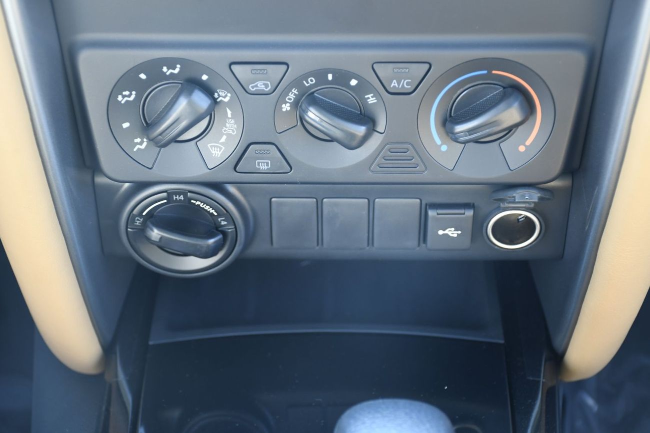 تويوتا فورتونر 2.4L V4 Diesel Automatic  7 Seats GCC (Ready Stock)